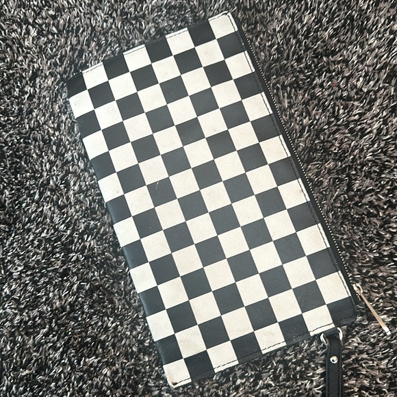 ♥️Michael Kors wristlet - Picture 4 of 6